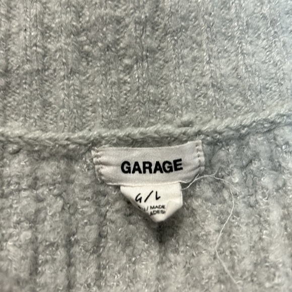 Grave knit v neck sweater, light grey - Picture 2 of 2